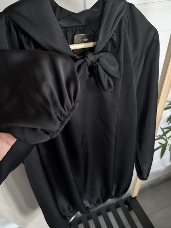 PXL_20260327_104954437.RAW-01.COVER.jpg